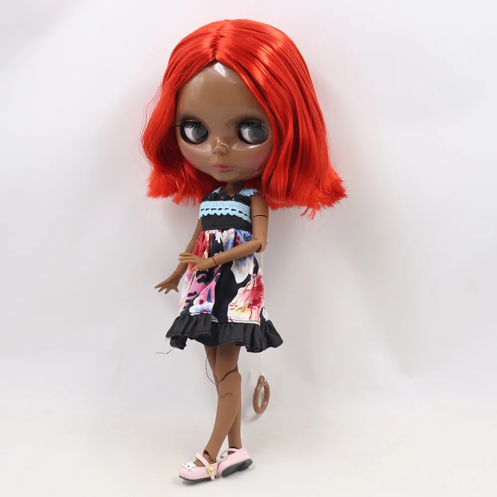 Кукла Blyth ICY DBS суперчерная темная кожа тон 30 см Страстные красные короткие волосы