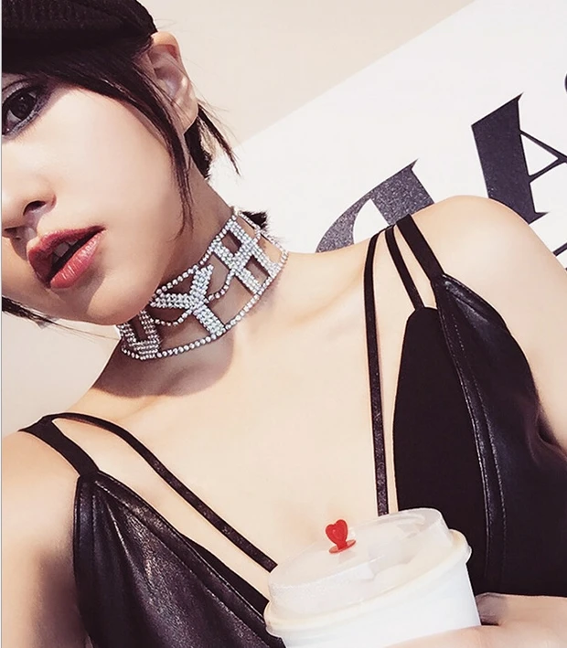NAWEILY Luxury Full Rhinestone Letter Choker Necklaces New Fashion Short Necklace For Women Bijoux Jewelry Cloth Accessories | Украшения и