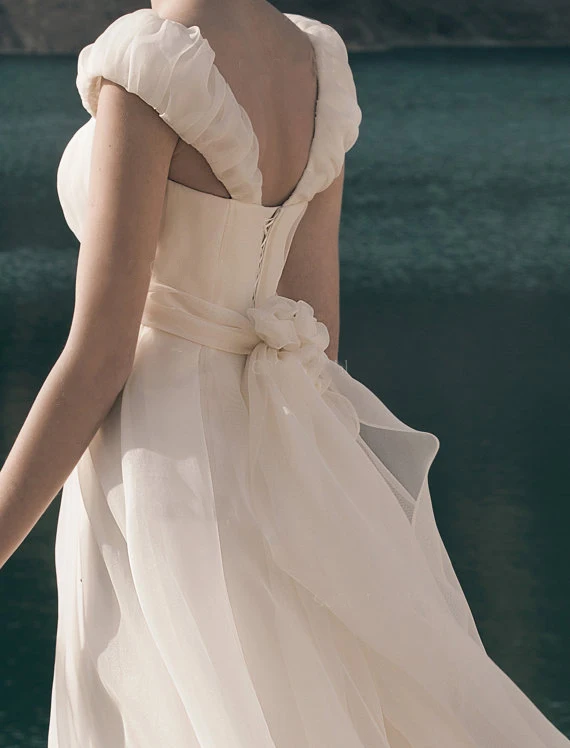 Элегантный пляж Свадебные Платья 2017 cap рукавом кристалл бисера линия кружева