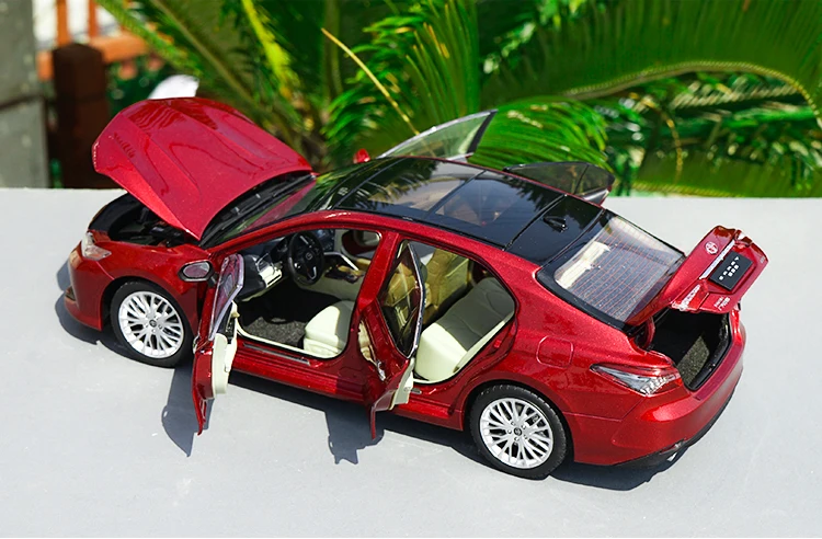 Изысканный 1:18 Toyota восьмого поколения Camry спортивная версия модели сплава автомобиля, коллекционная машинка Модель украшения