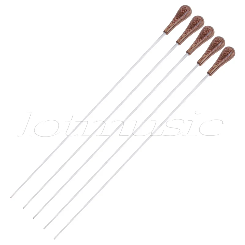 Музыкальный режиссер музыкальной группы дирижератор оркестра дубинка из