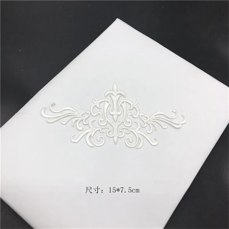2 шт. 15X7.5cm не требующей горячей фиксации барокко красная одежда Кружевная