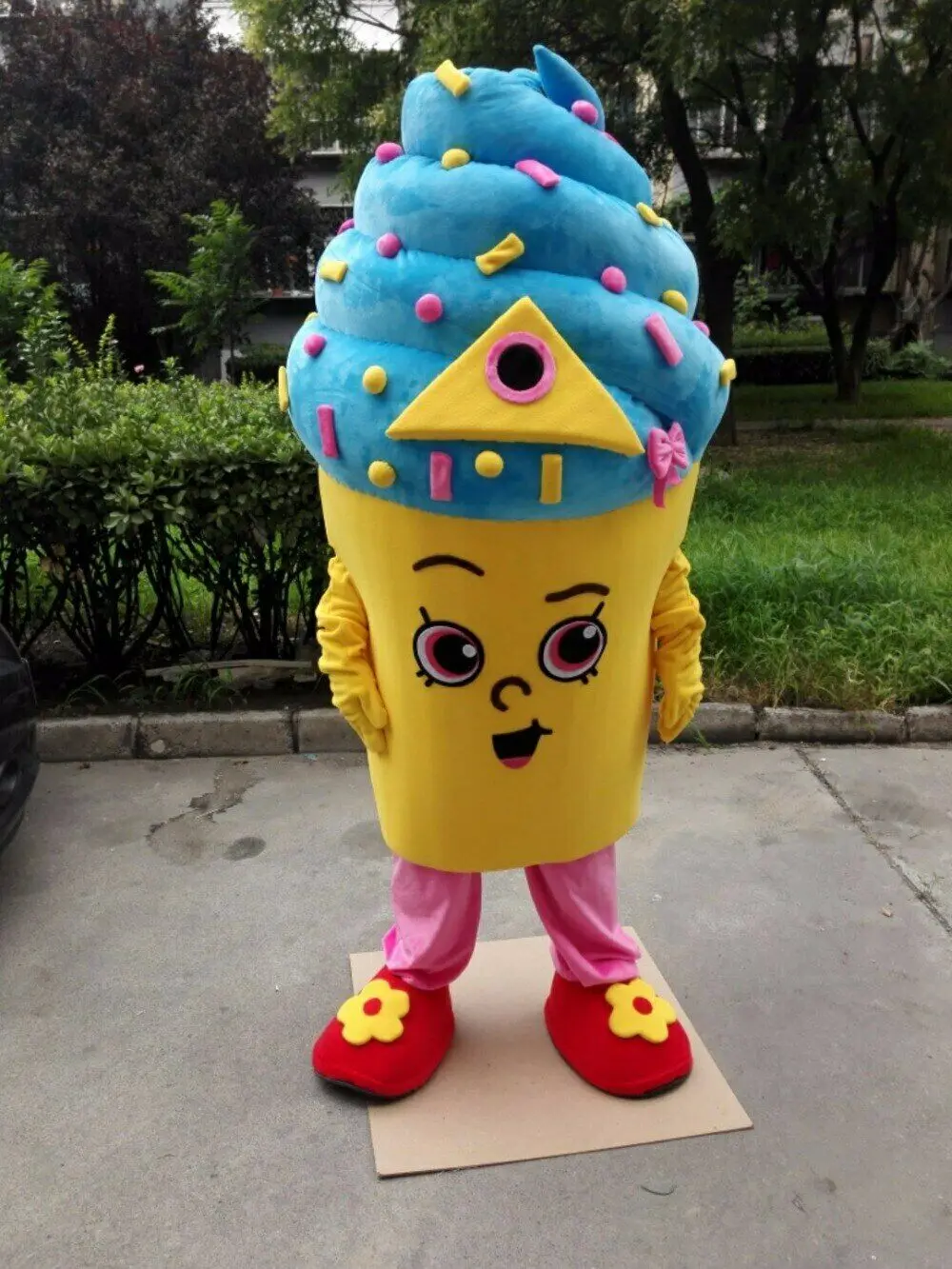 

Icecream Mascot Costume Suits Cosplay Party Game Dress Outfit Clothing Advertising Carnival Halloween Xmas Easter Festival Adult