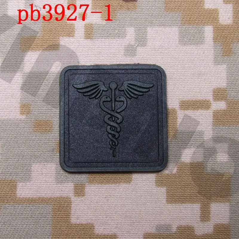 pb3927 Green 3D ПВХ патч 2 шт. DEVGRU медицинский спасательный тактический боевой военный Резиновый патч - Цвет: pb3927 Green