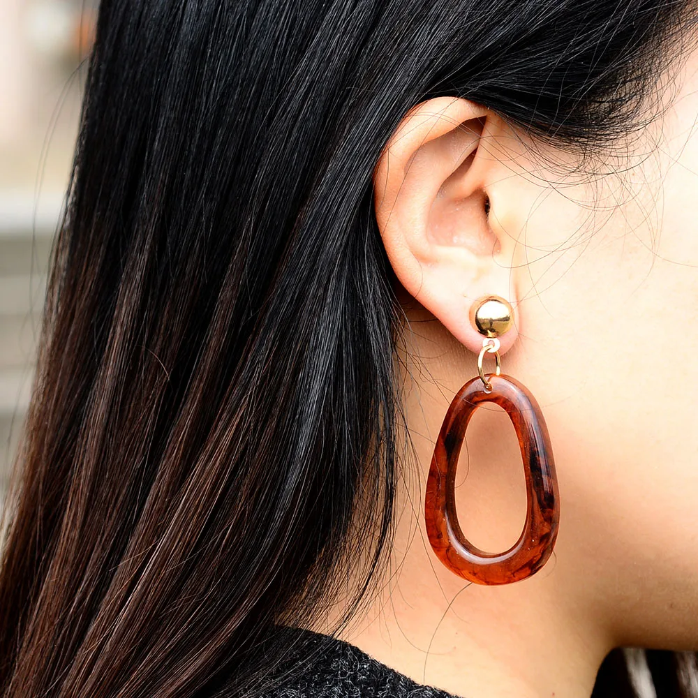 Женские акриловые серьги подвески Леопардовый цвет овальные из акриловой смолы