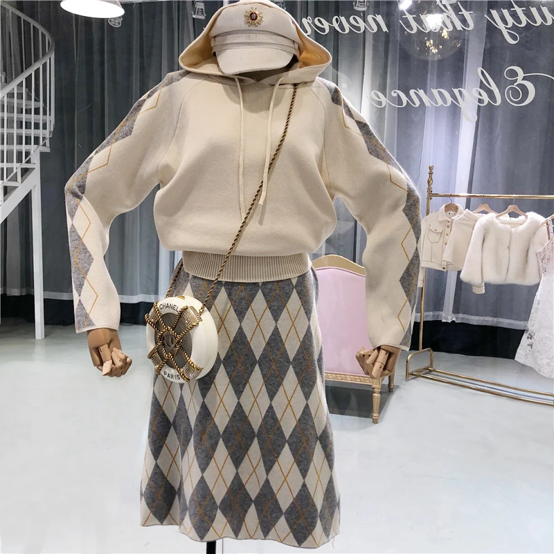 2018 alphalphalmoda Стильные Свитера свитер топ зимний с капюшоном повседневные