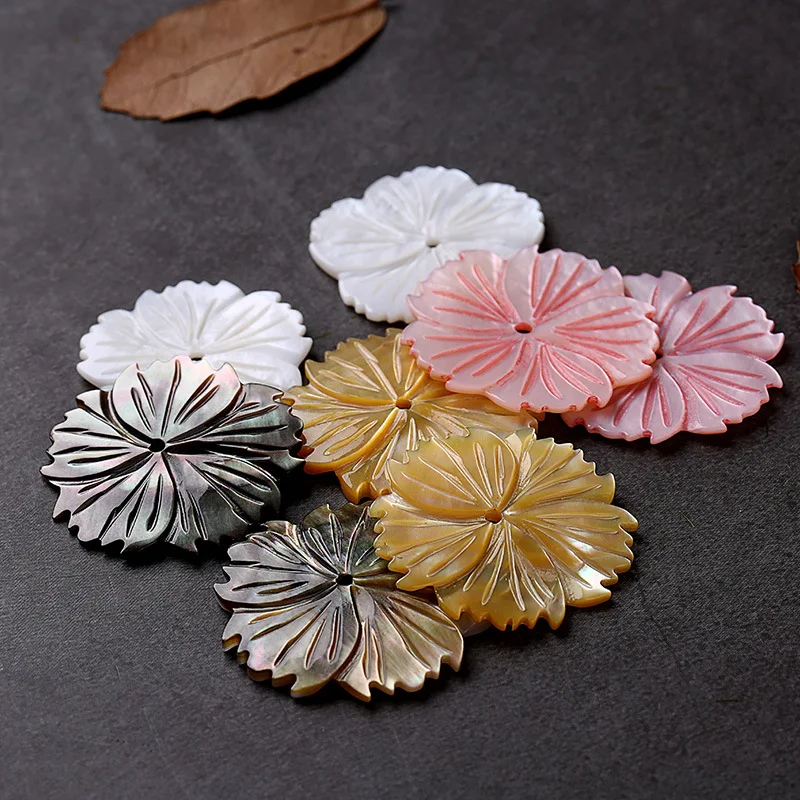 

1pcs/lot Flower Color Natural Seashell Flower Beads Mother Of Pearl Shell Carven Flower Petals Shell Beads for Jewelry Making