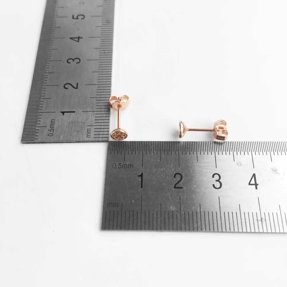 Женские серьги-гвоздики из серебра 2019 пробы с фианитом | Украшения и аксессуары