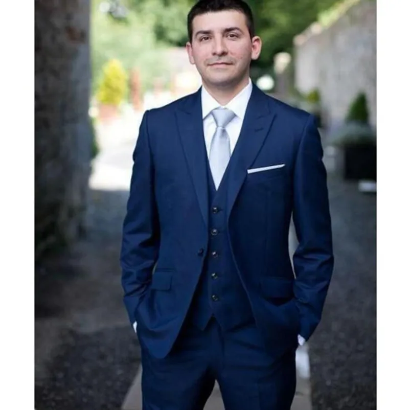 

Navy Blue Groom Wedding Tuxedos Peak Lapel Groomsmen Suit Best Mens Wedding Business Prom Suits Custom Made (Jacket+Pants+Vest)