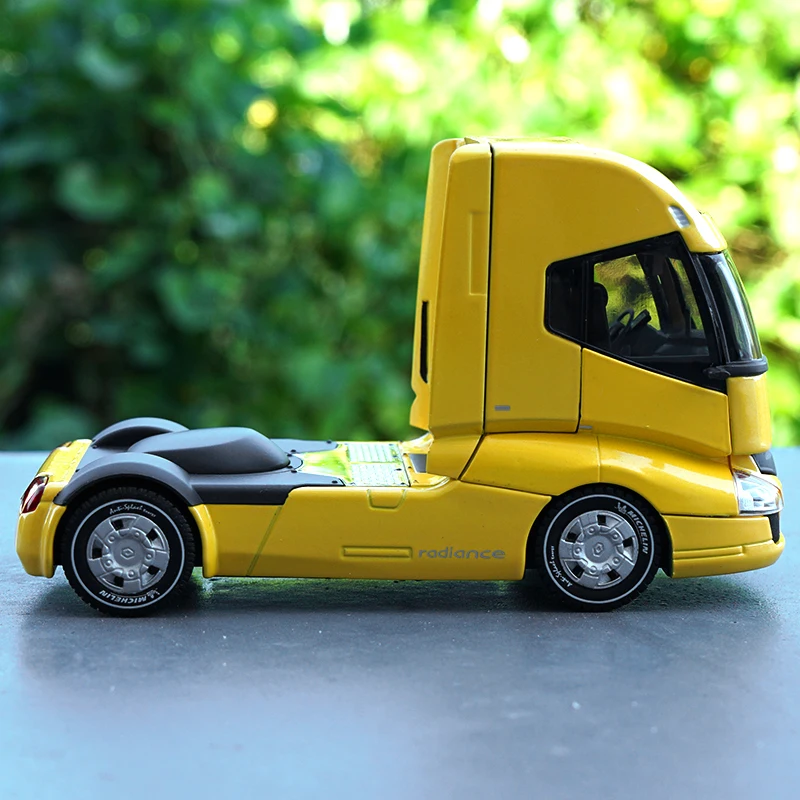 Высокая имитация 1:43 усовершенствованные модели автомобилей из сплава Renault тяжелый грузовик, высокое качество Renault тяжелый грузовик оригинальная коробка