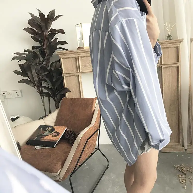

2018 The new design is a loose shirt with a loose shirt in the summer. S-XL!!! Large size casual shirt.
