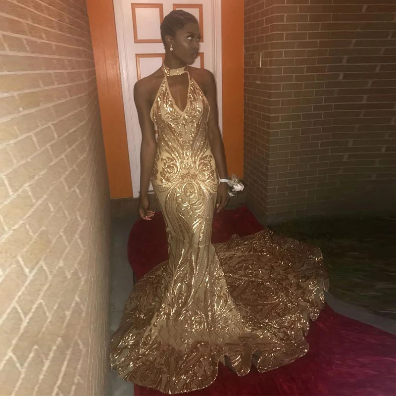 Потрясающие золотистые блестящие вечерние платья русалки с лямкой на шее и