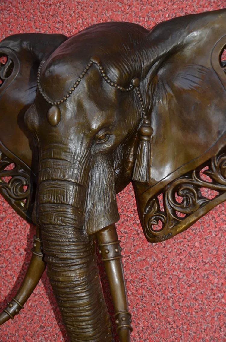 Бронзовая подвеска в виде носа слона Киргизия как настенная художественная