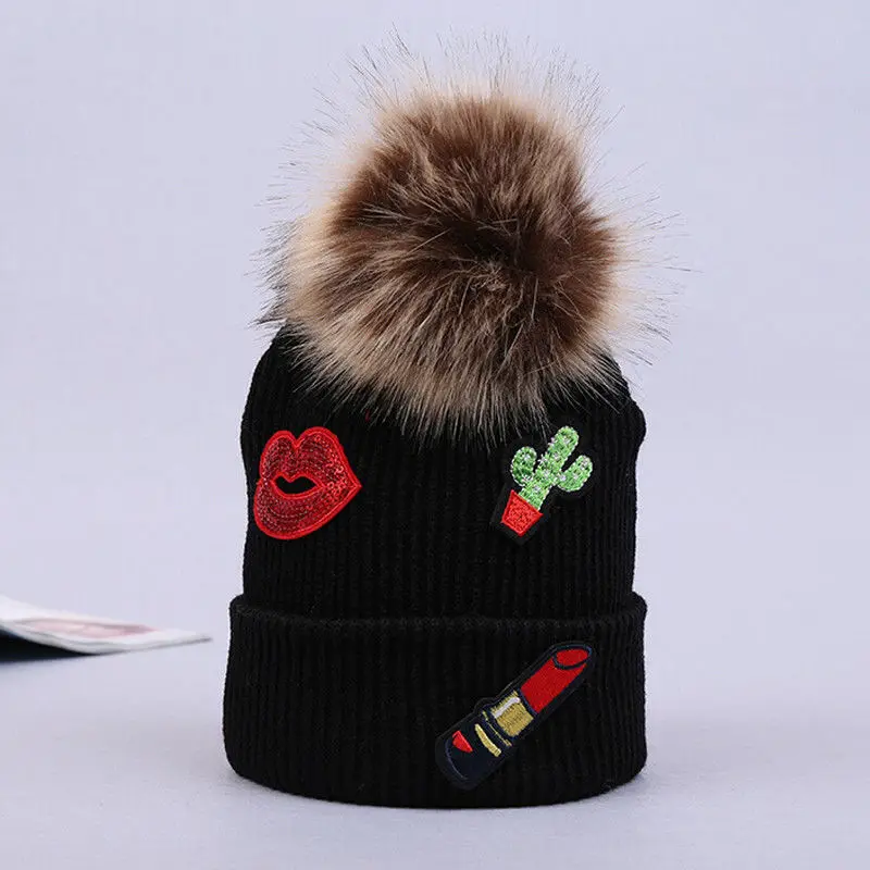 Женская зимняя теплая вязаная крючком Шапка бини с цветочным принтом и помпоном