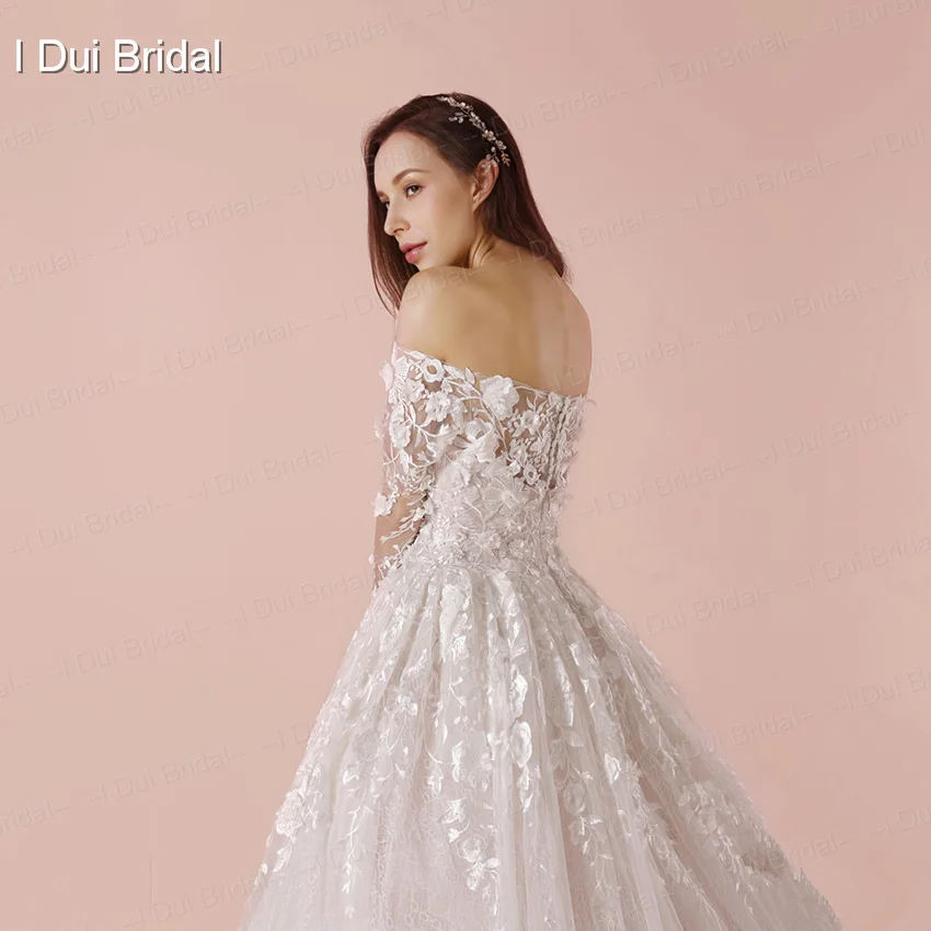 Off Shoulder Wedding Dress Luxury Floral Lace Unique Design New Arrival High Quality