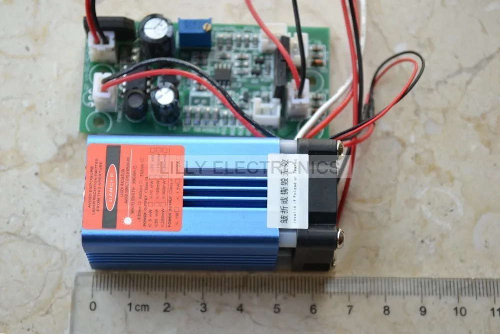 635nm 638nm 500mw Оранжевый Красный лазерный точечный модуль 12V + TTL с охлаждением долгое