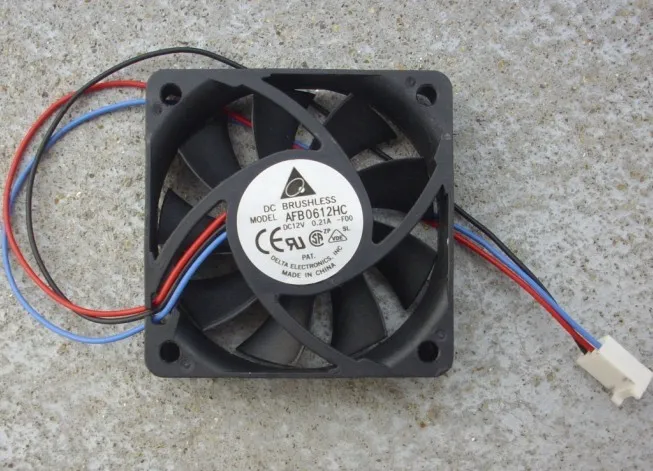Совершенно новый охлаждающий вентилятор DELTA 6013 6 см 3PIN AFB0612HC 12В 0.21a