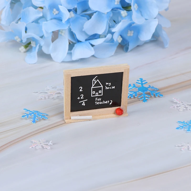 1pc 1:12 Wooden Mini Chalkboard Model Dollhouse Miniatures Accessories DIY Children's Room Accessories Small Blackboard