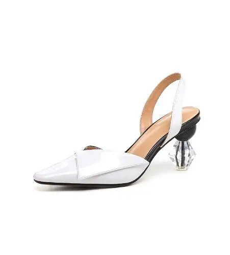 Женские сандалии с острым носком на высоком каблуке из лакированной кожи в