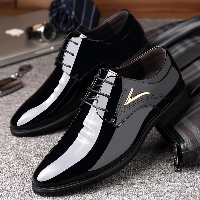 2018 г. новые мужские качественные лакированные кожаные туфли с острым носком