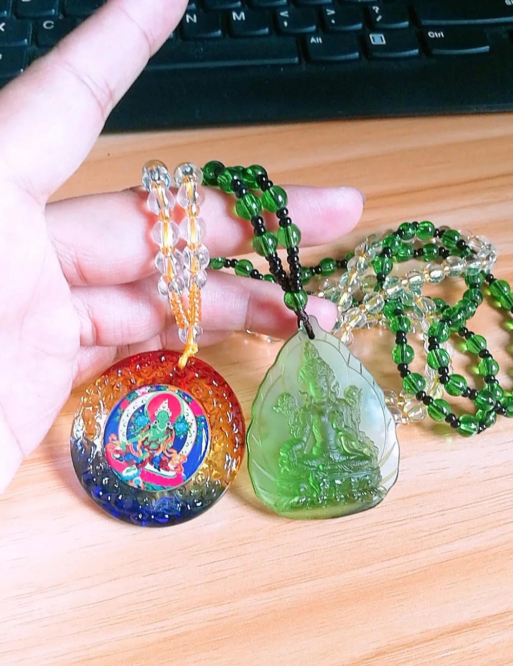 Пара хороших буддистских принадлежностей греко-буддийский Карманный