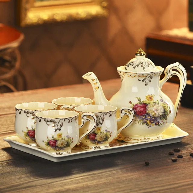 4 Cups 1 pot 1 tray Европейский стиль, изысканный фарфоровый кофейник цвета слоновой кости, поднос, чайный сервиз в подарок - Цвет: 4 Cups 1 pot 1 tray