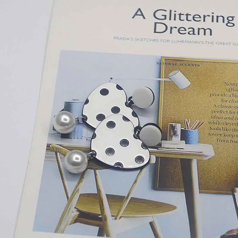 2018 Fashion Earrings For Women Girls Hipster Creative Black And White Stripes Acrylic 100% New Stud Trinkets | Украшения и