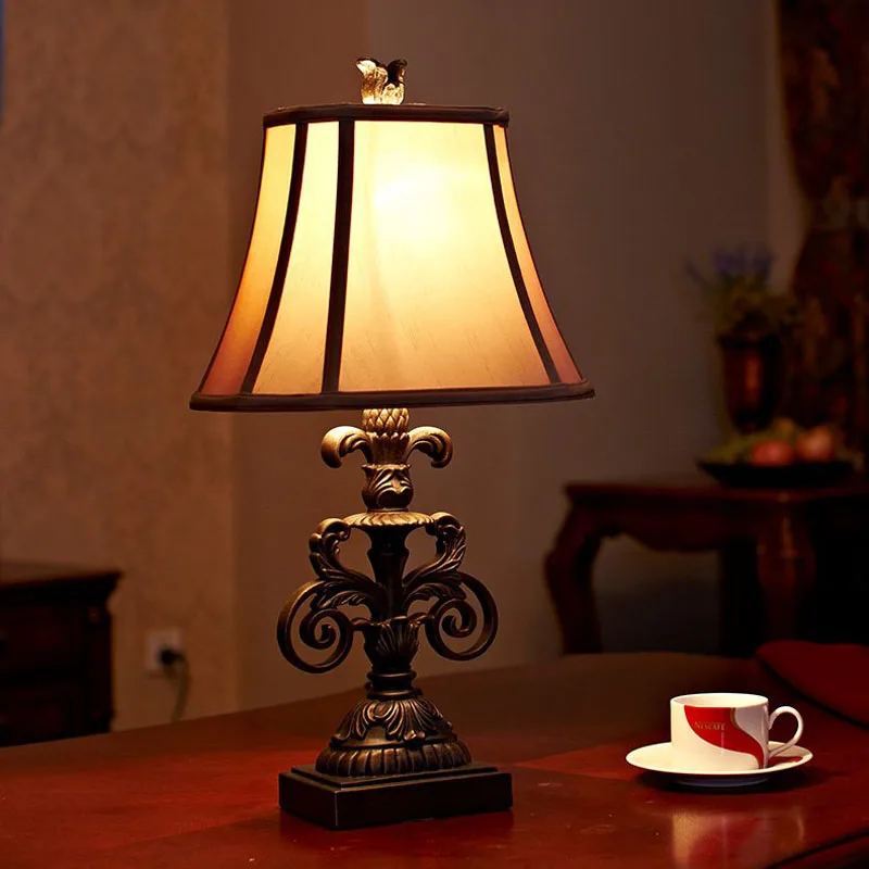 Настольная лампа в европейском стиле для кабинета прикроватный светильник ретро