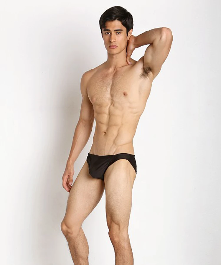 Men's low-waist three-dimensional U bump briefs sexy fast dry solid color large underwear |