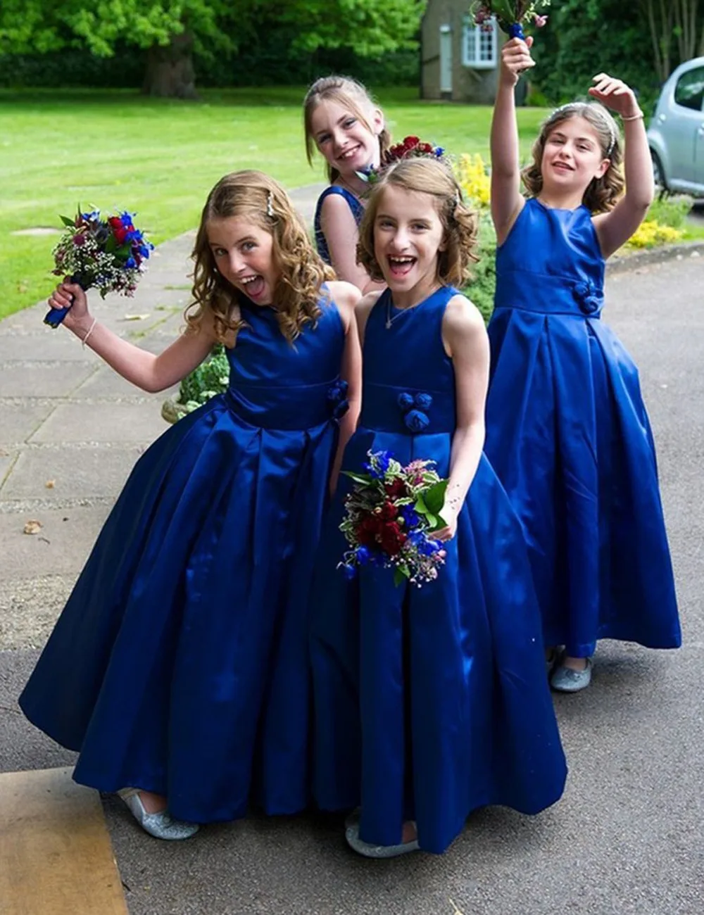 

Little Girl Vestido Clothes Ball Gown Scoop Satin Glitz Pageant Floor Length Flower Girls Dresses For Children Prom Gown