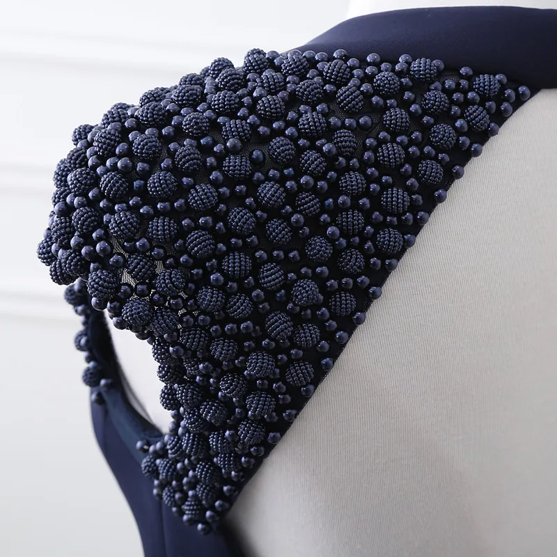 Женское вечернее платье русалка темно синее длинное с рукавами крылышками и