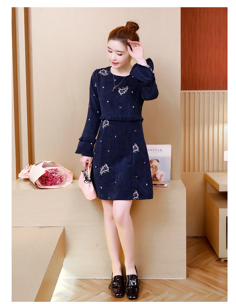New2017Autumn Winter Fashion ladies elegant Corduroy dress flare sleeves embroidery Plus size casual vestidos L-XXXXXL 5XL | Женская