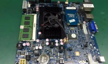 Настольная установка Neoden4 для подбора и размещения поверхностного монтажа