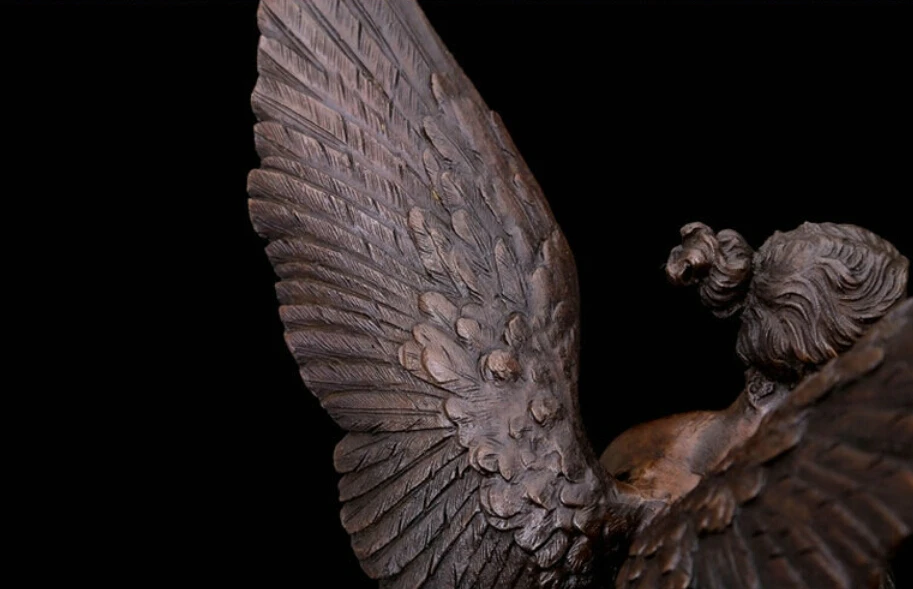 Скульптура в стиле арт деко Ангел воин богиня победы удерживающий меч Бронзовая