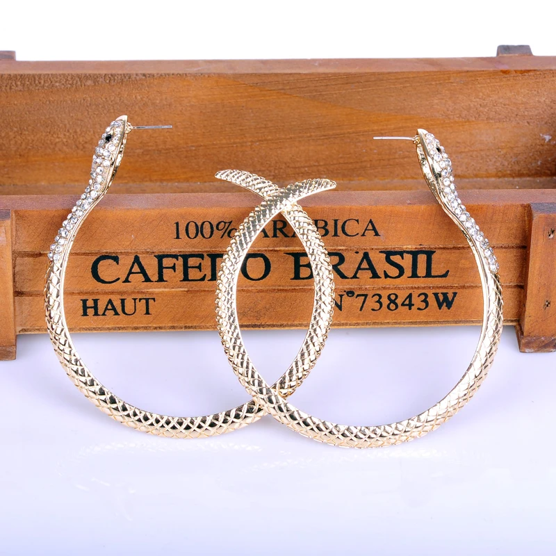 Новинка 2017 модные серьги гвоздики в виде змеи из золотистого сплава с имитацией