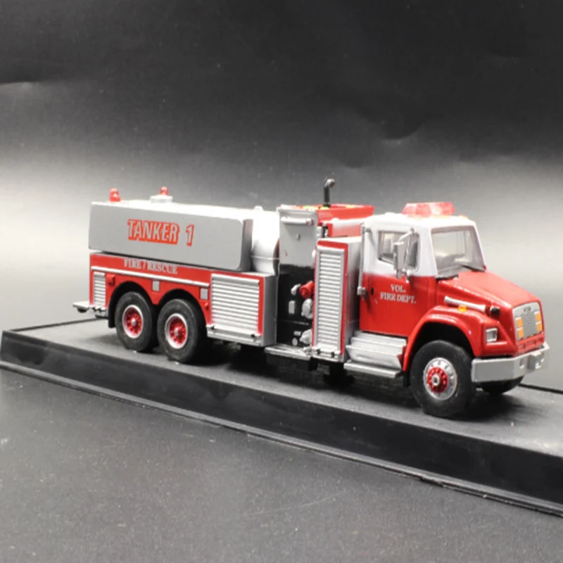 1:64 классическая модель 1999 года американская пожарного грузовика литой
