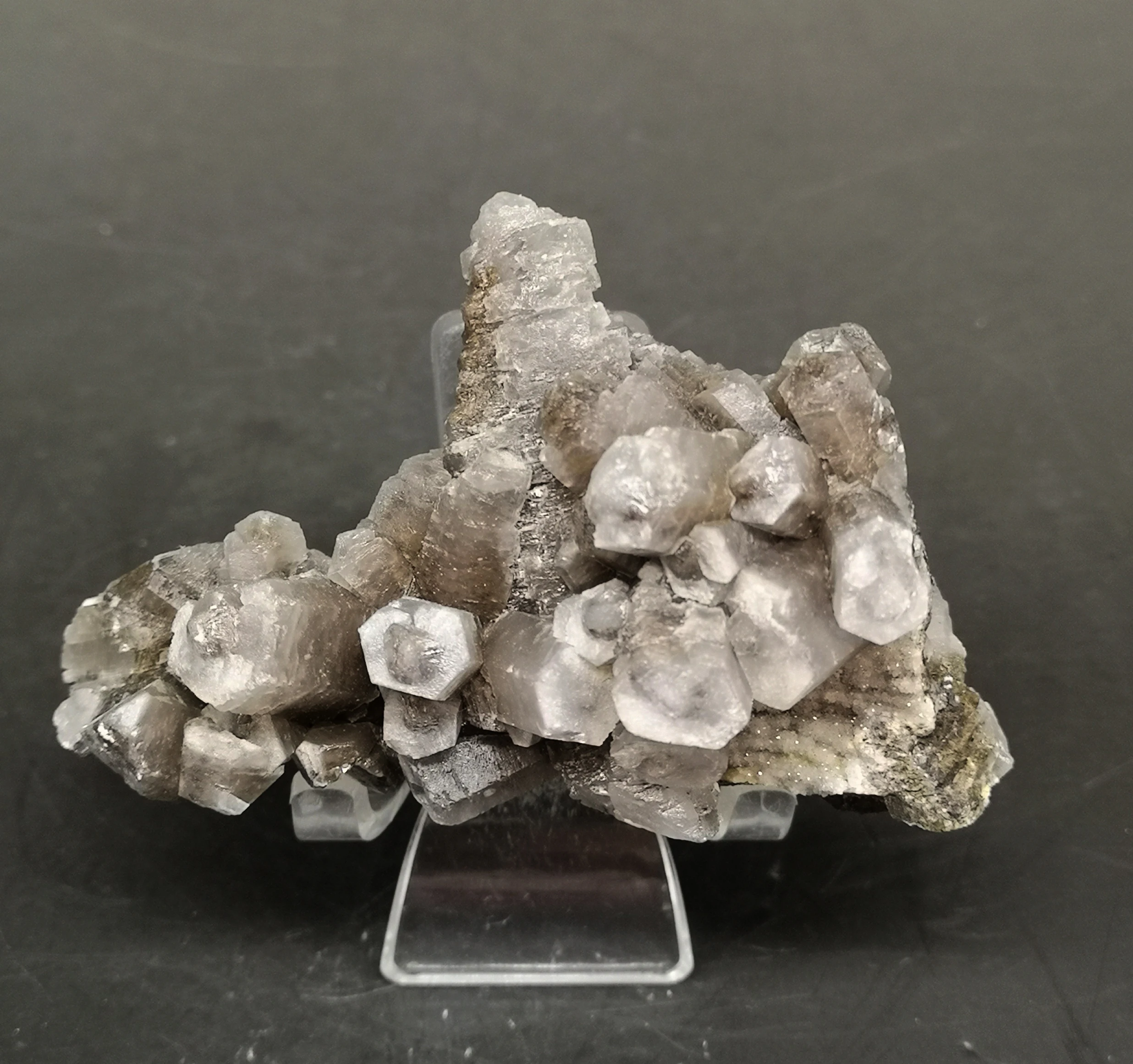 139 г натуральный флуоресцентный кальцит серый колоннар кальцпар скелетный из