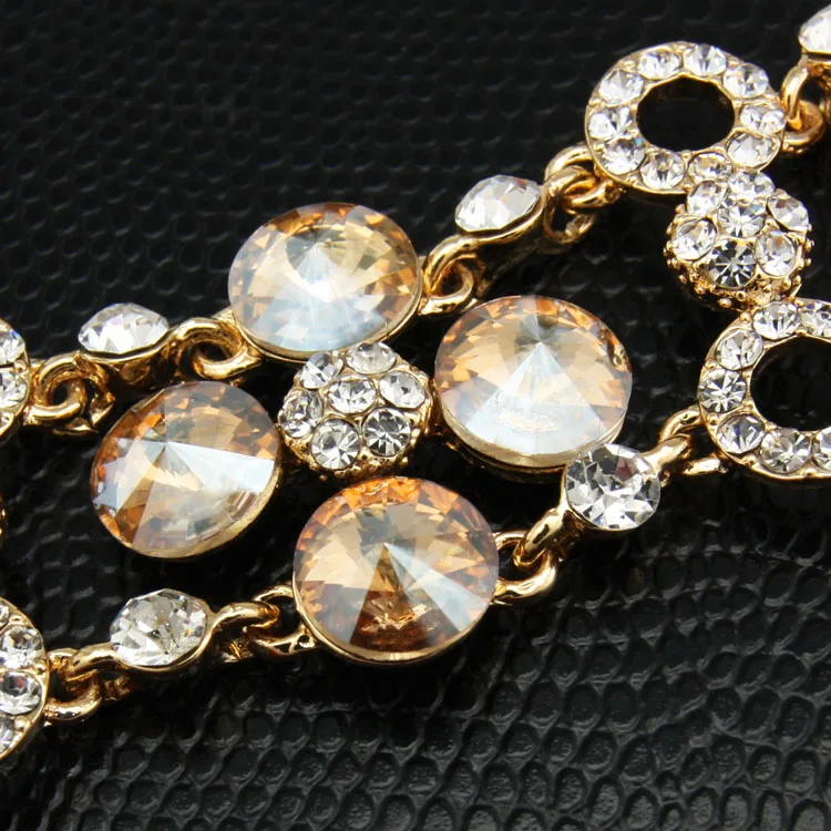 Женский широкий браслет FLOLA черный в стиле ретро с цепочкой из фианита и