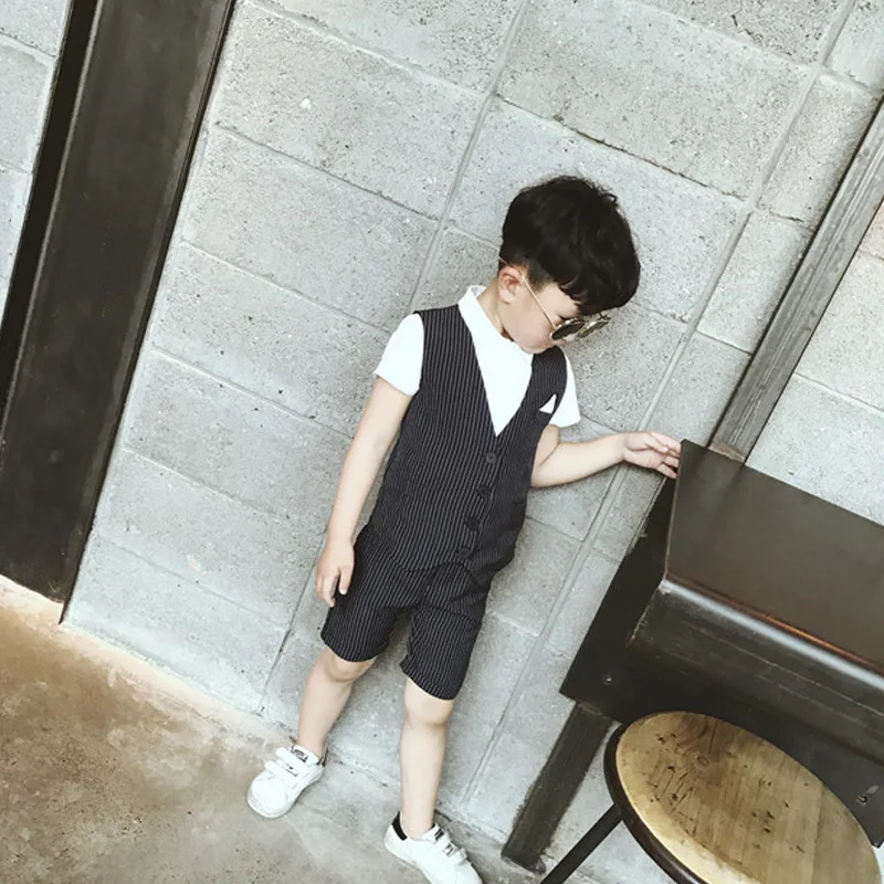 Большой коровы мальчик в полоску 3 шт. Обувь для мальчиков деловые костюмы