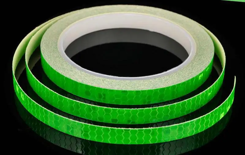 green Светоотражающие наклейки для безопасности велосипеда, флуоресцентная клейкая лента для мотоцикла и автомобиля, наклейки на колеса велосипеда 1 см* 8 м, Аксессуары для велосипеда - Цвет: green