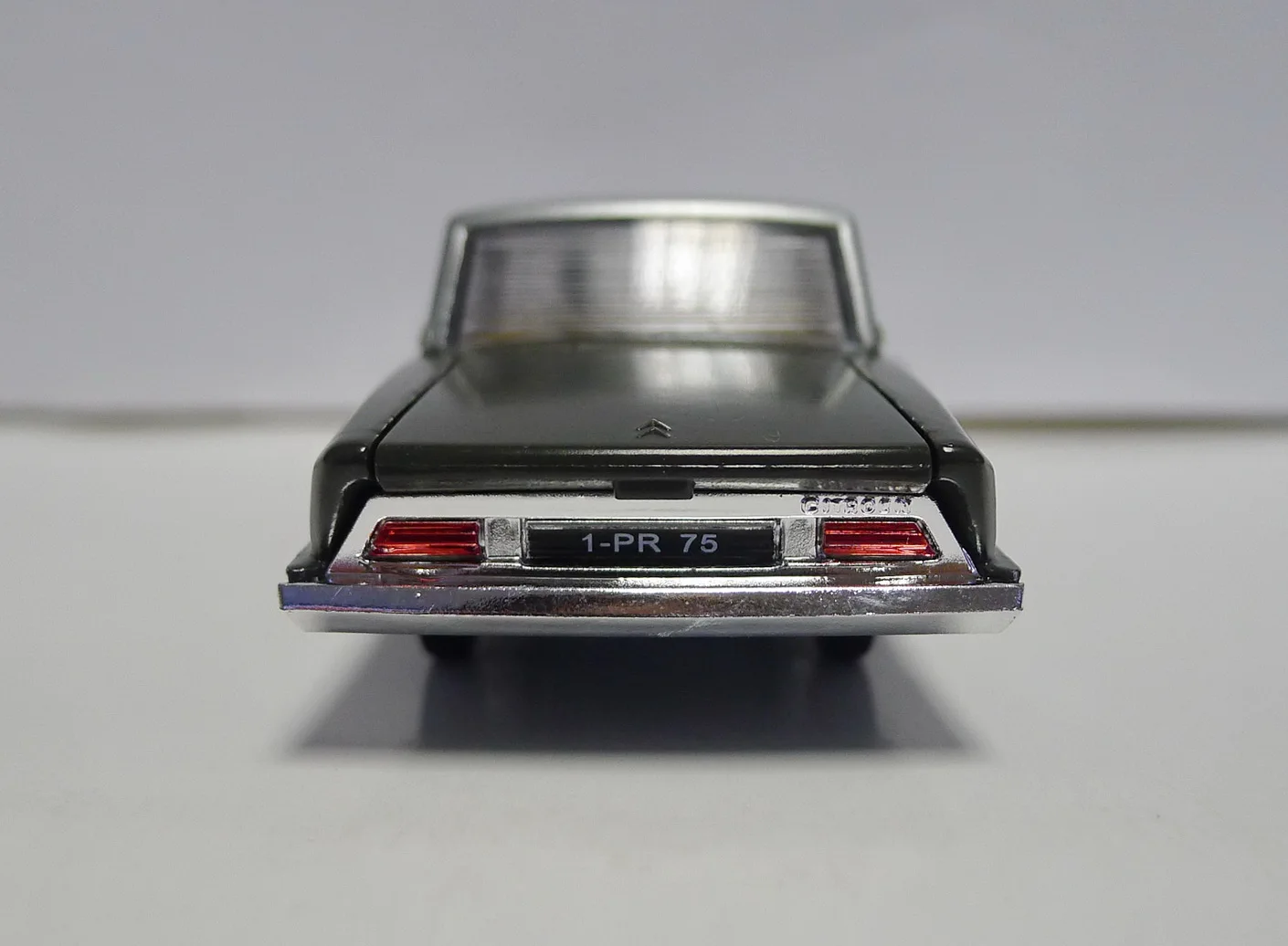Atlas Dinky Toys 1435 citroёn DS presidentielle 1:43 литье под давлением