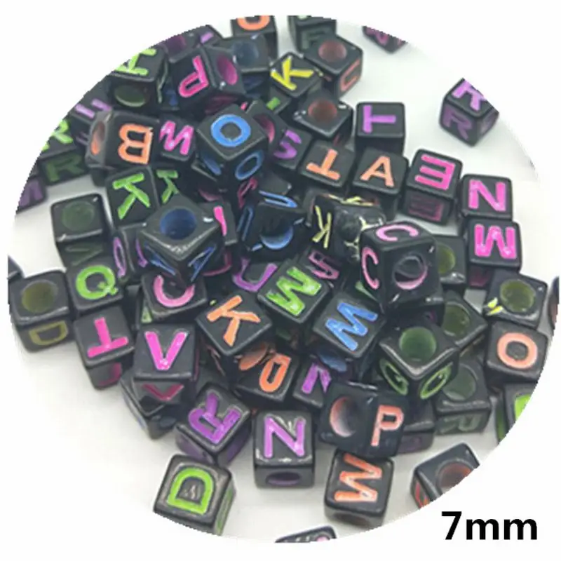 7mm 100pcs 100 шт./лот, 5 мм/7 мм, акриловые бусины ручной работы с круглыми квадратными цветными буквами и алфавитом для браслета, ожерелья, случайных букв, подарок - Цвет: 7mm 100pcs