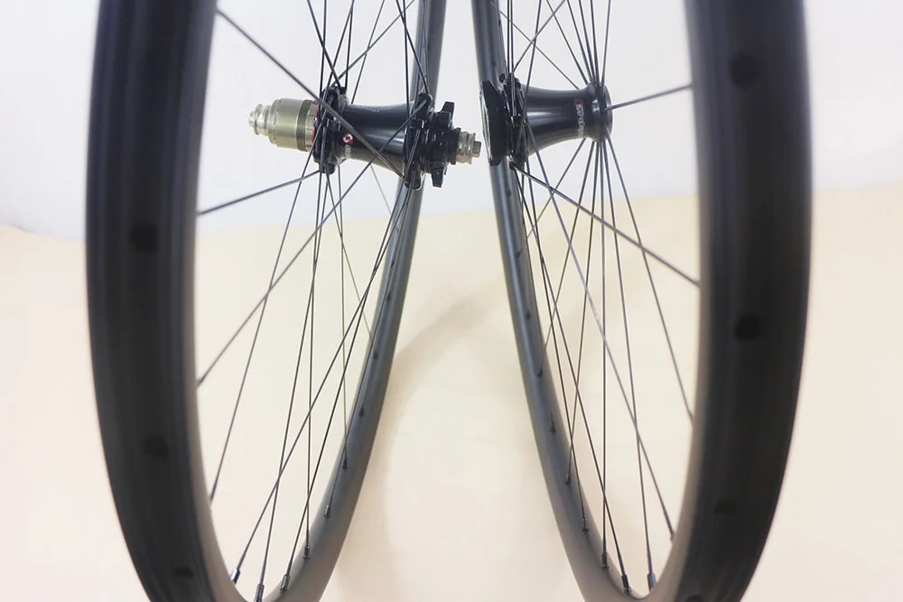 1035g 27.5er carbon wheels XC gravel MTB bike 650B Extralight 28 spokes straight pull disc bushings lefty hub 29er available | Спорт и