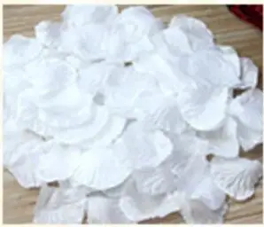5000pcs / lot 5*5cm silk rose petals for Wedding Decoration, Romantic Artificial Rose Petals Wedding Flower Rose Flower 5000 шт. / партия 5* 5 см шелковые лепестки роз на свадьбу, Романтические искусственные лепестки - Цвет: white