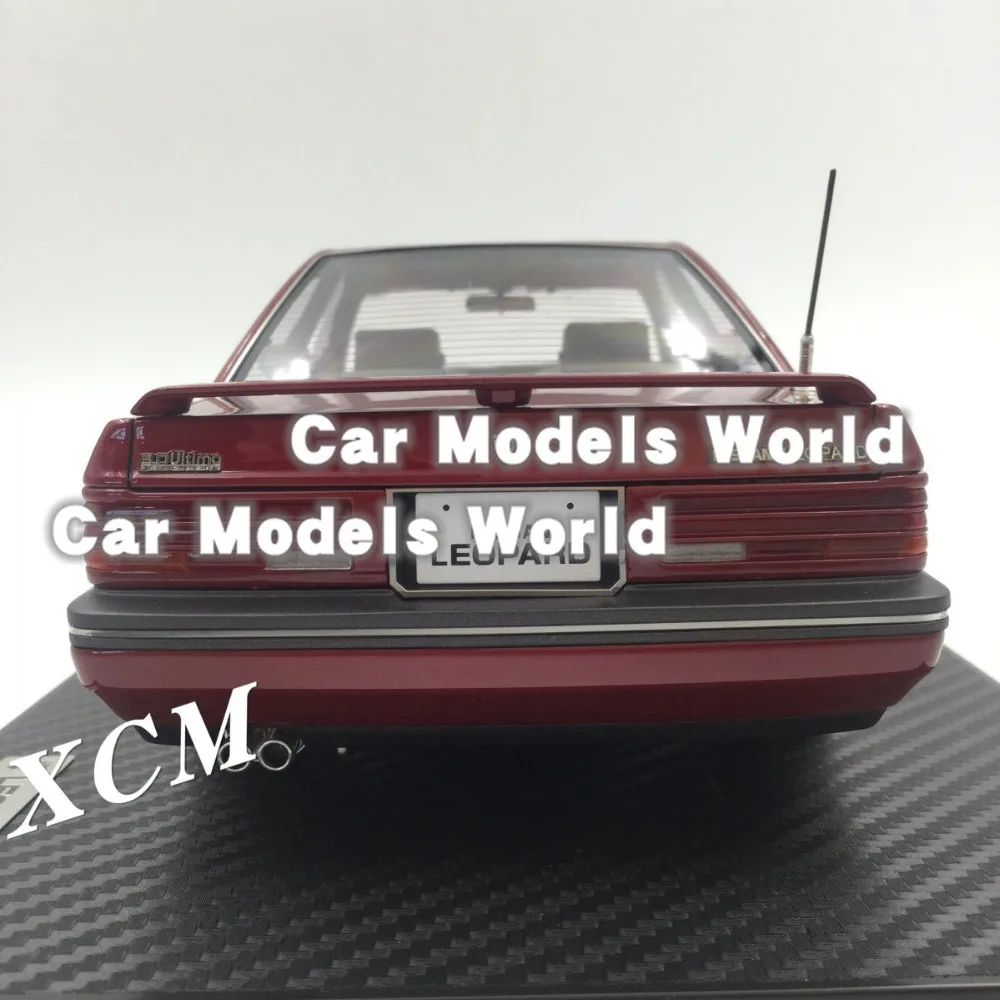 Полимерная модель автомобиля для IG Model Leopard 3 0 Ultima (F31) 1:18 (красный) + маленький