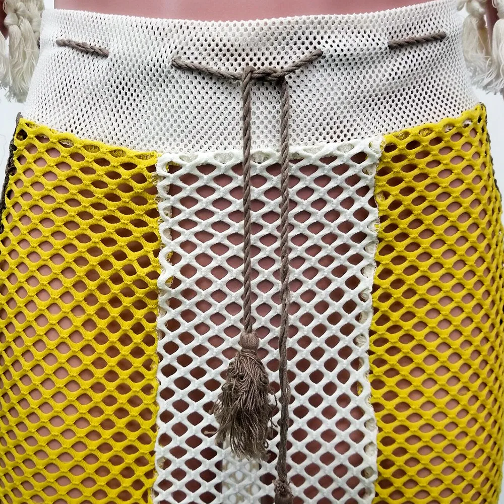 Красочный лоскутный костюм из 2 предметов с юбкой сеткой бахромой топ воротником