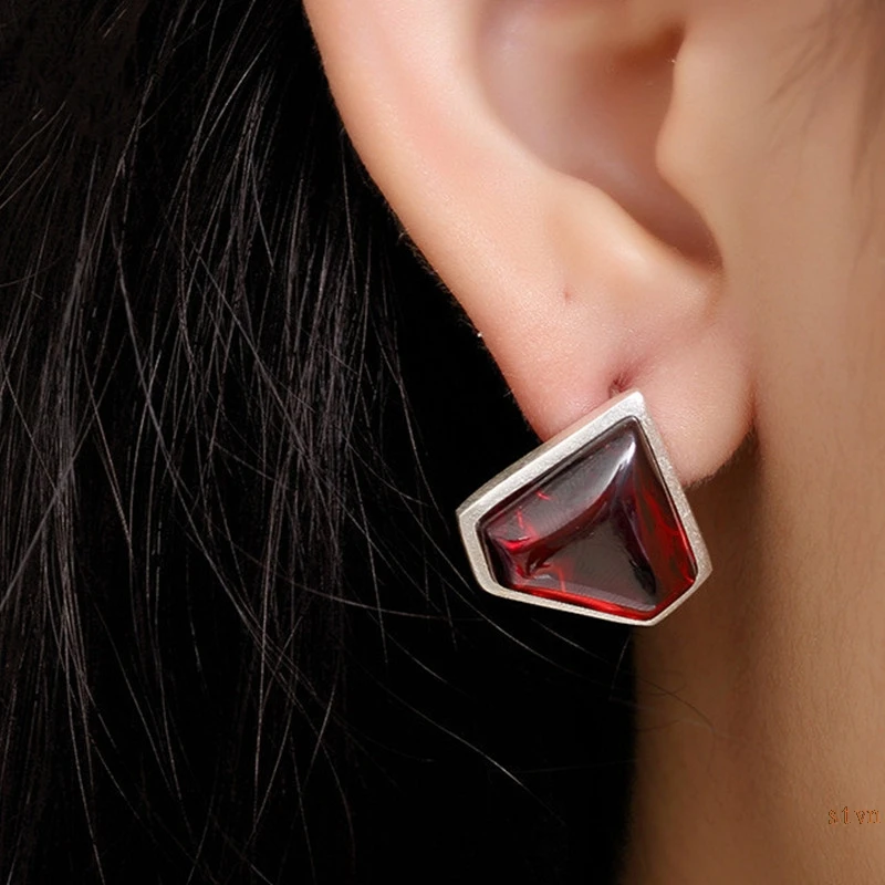 Женские серьги гвоздики с рубином в стиле ретро|Серьги-гвоздики| |