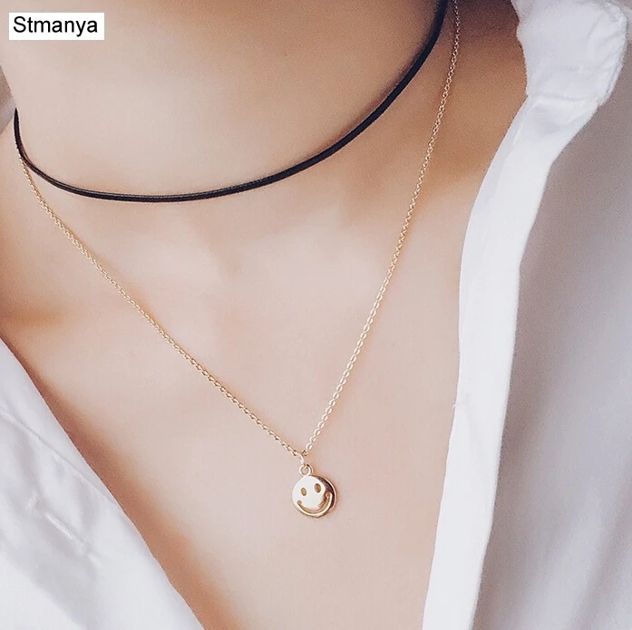

New Fashion Jewelry Simple wild personality hollow Smiley Face Pendant Necklace Clavicle Choker Necklace Wholesale #19098