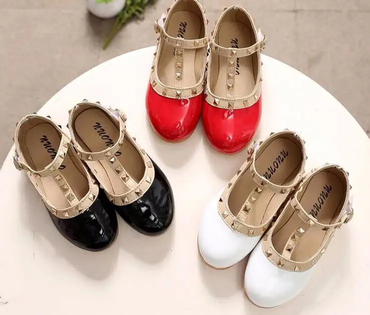 

2018 Hot Sale Girls Princess Shoes KidsChildren Shoes Sneakers Patent Leather Fashion Flat Rivet Dance Shoes