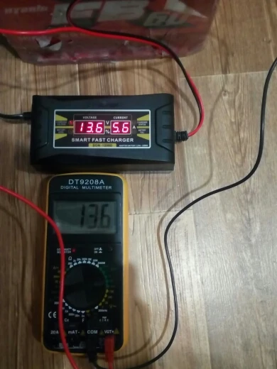 Полностью автоматическая машина для автомобиля Батарея Зарядное устройство 12V 6A Смарт Зарядное устройство быстрой Мощность зарядки подходит для автомобиля, мотоцикла, 12-100AH со штепсельной вилкой европейского стандарта